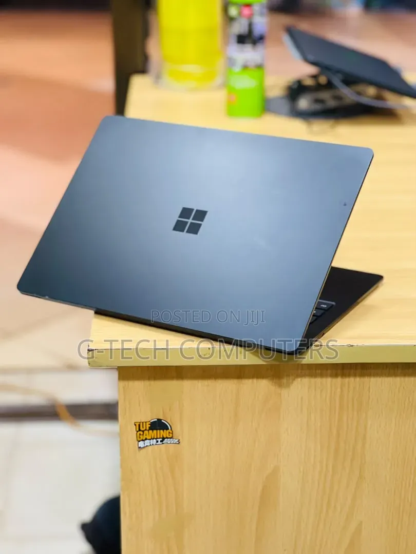 New Laptop Microsoft Surface Laptop 3 8GB Intel Core i7 SSD 512GB