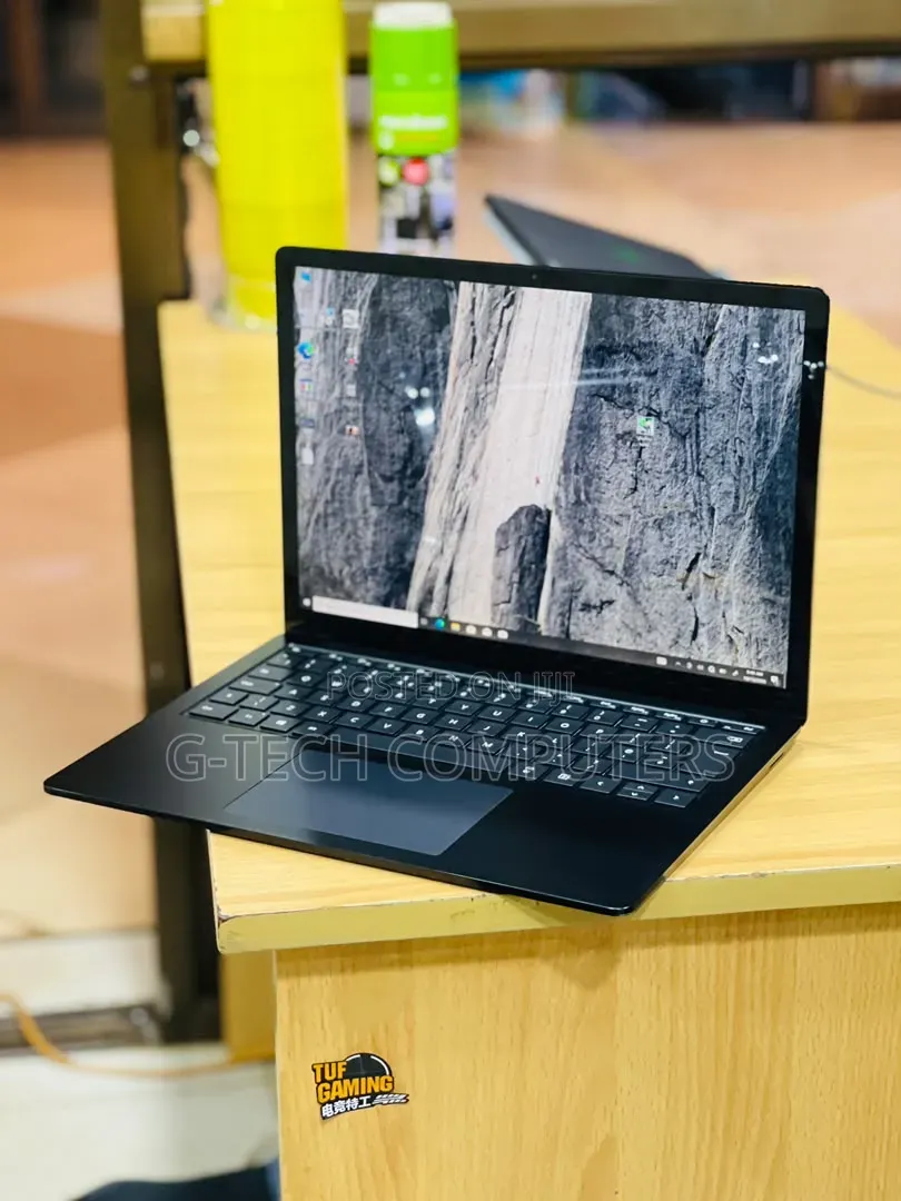 New Laptop Microsoft Surface Laptop 3 8GB Intel Core i7 SSD 512GB