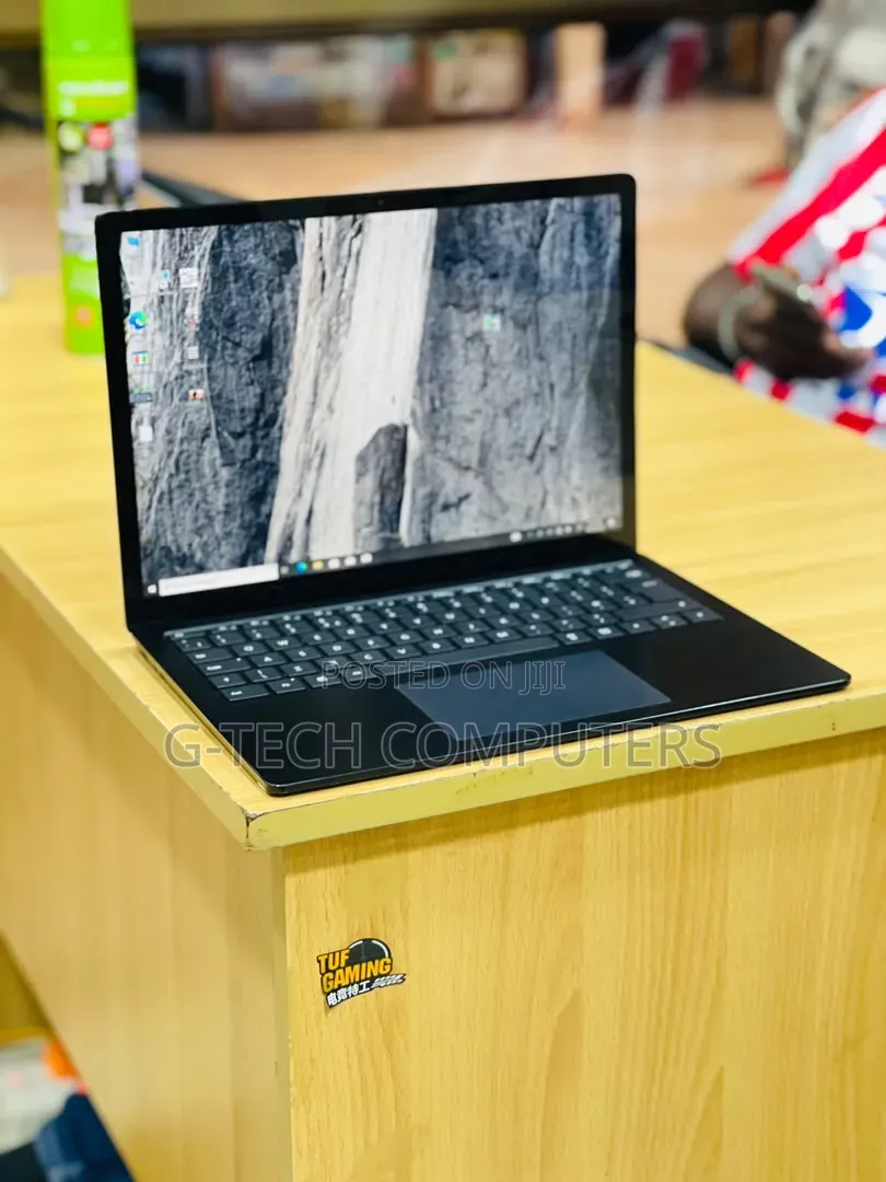 New Laptop Microsoft Surface Laptop 3 8GB Intel Core i7 SSD 512GB