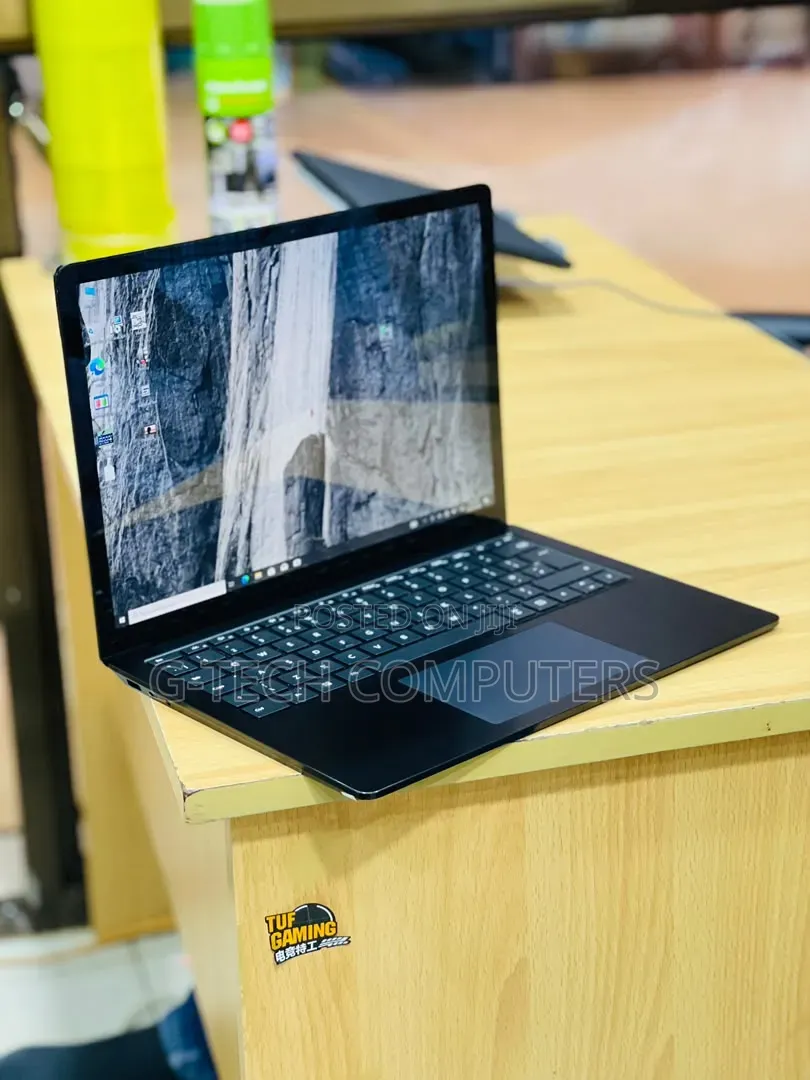 New Laptop Microsoft Surface Laptop 3 8GB Intel Core i7 SSD 512GB