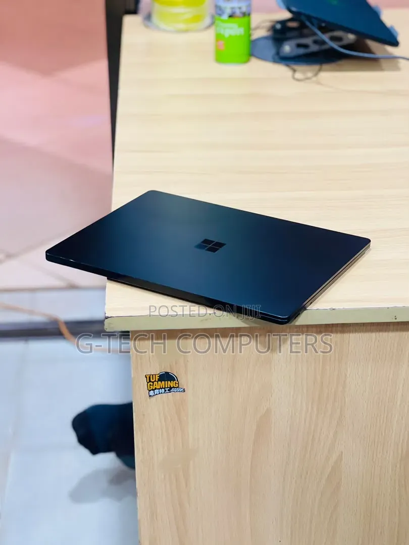 New Laptop Microsoft Surface Laptop 3 8GB Intel Core i7 SSD 512GB