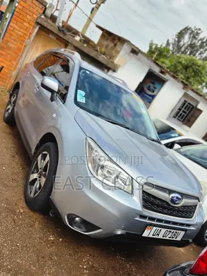 Subaru Forester 2.5i Premium PZEV 4dr SUV AWD (2.5L 4cyl CVT) 2015