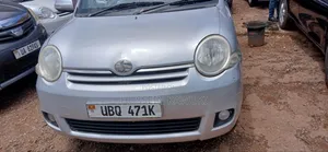 Toyota Sienta 2006 Silver