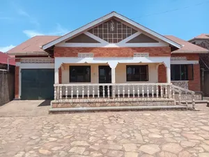 4bdrm Bungalow in Kireka Kamuli Road, Kira for sale