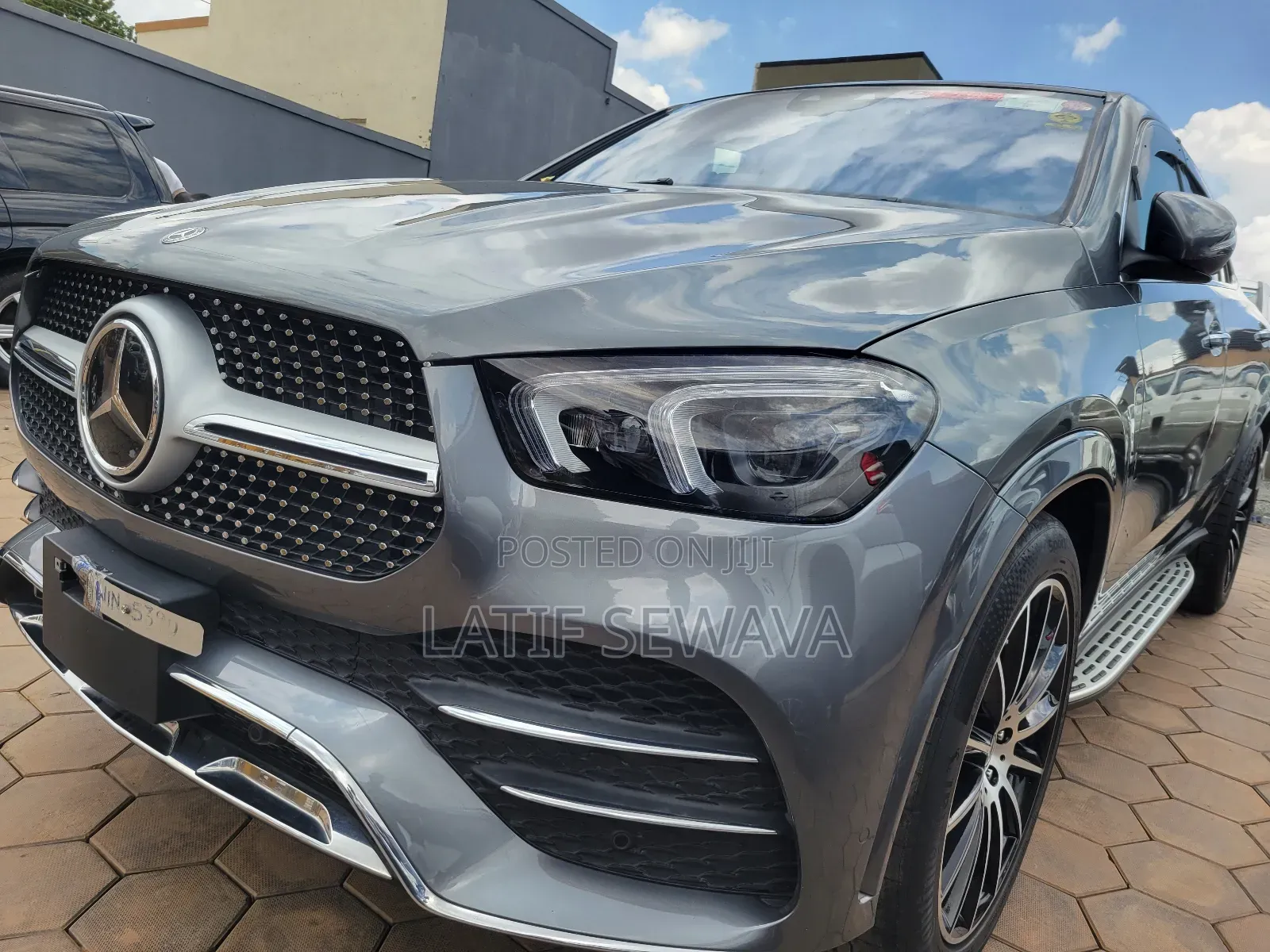 New Mercedes-Benz GLE-Class GLE 400d 4MATIC 2021 Silver