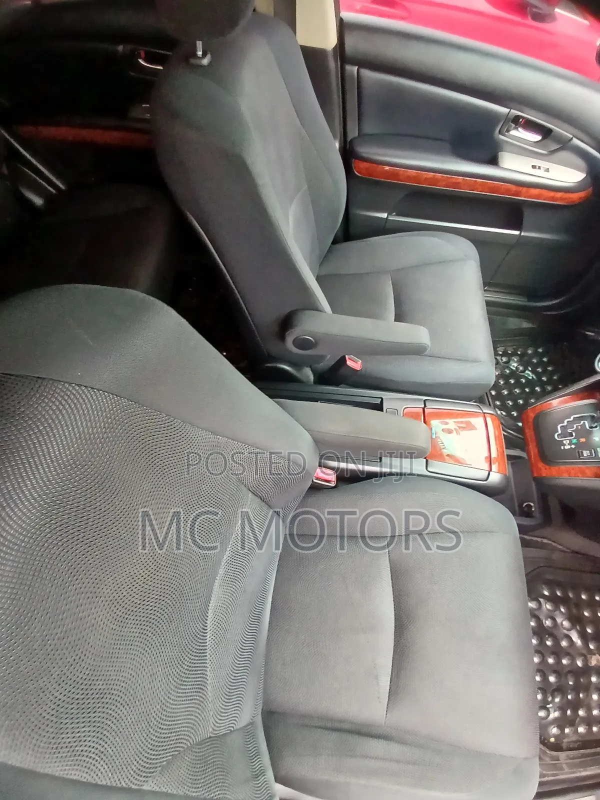Toyota Harrier 2.4 2012 Silver