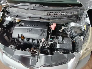 Toyota IST 2012 Silver