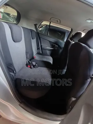 Toyota IST 2012 Silver