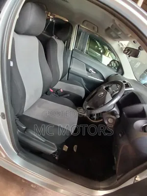 Toyota IST 2012 Silver