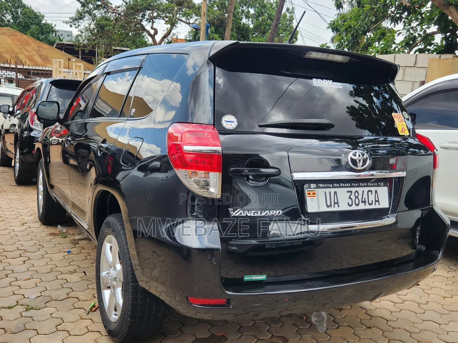 Toyota Vanguard 2011 Black