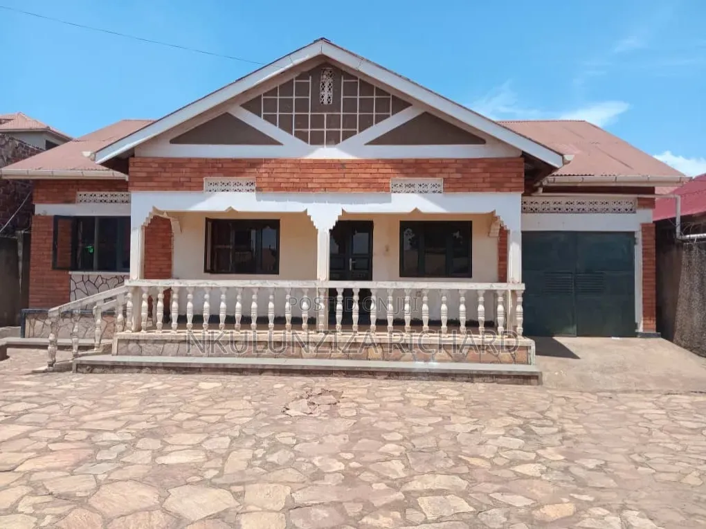 4bdrm Bungalow in Kireka Kamuli Road, Kira for sale
