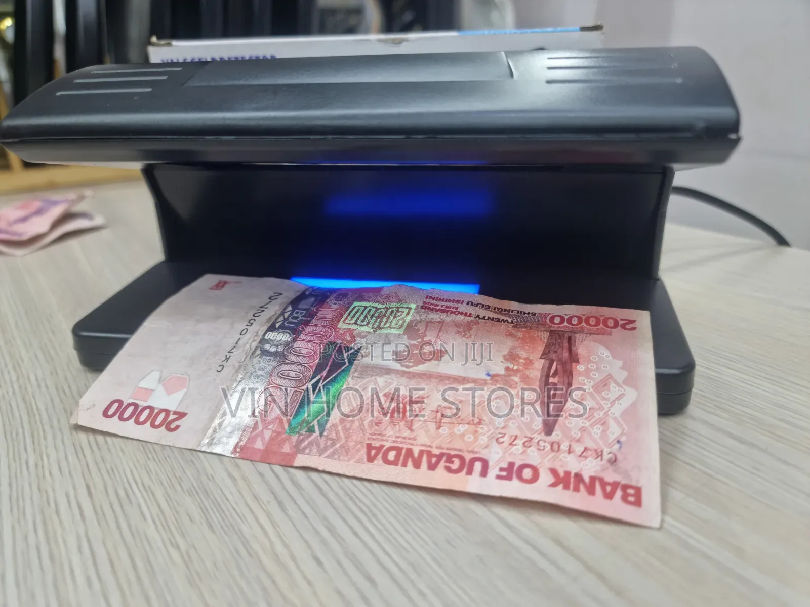 Counterfeit Money Detector