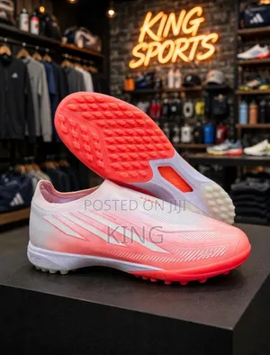 Laceless Spark Vision F50 Turf Soccer Boots