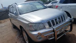 Toyota Kluger 2004 Silver