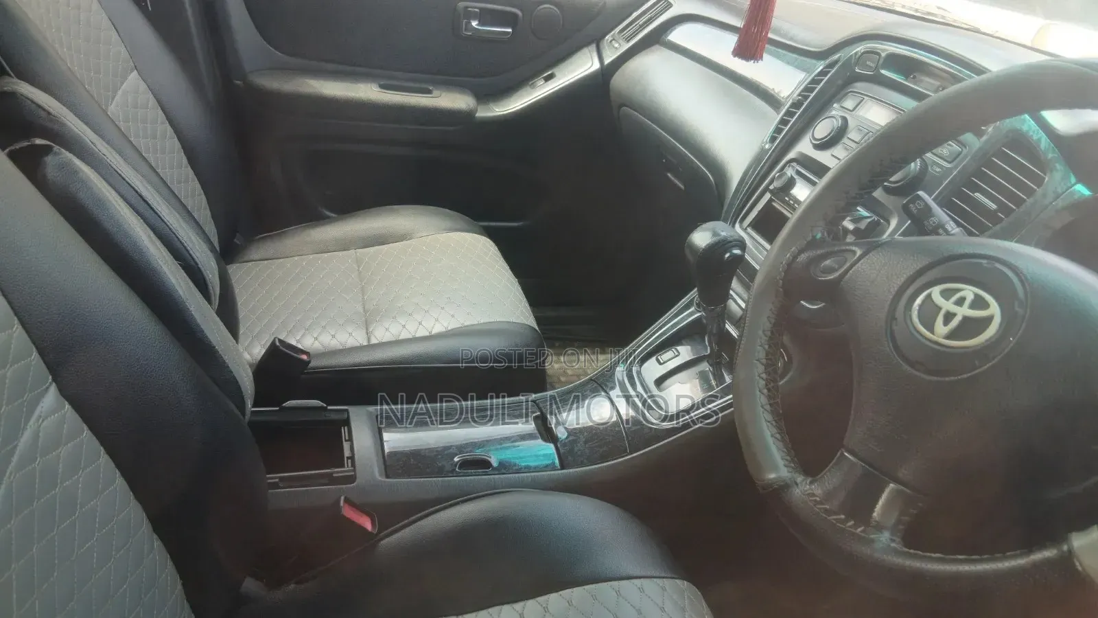 Toyota Kluger 2004 Silver
