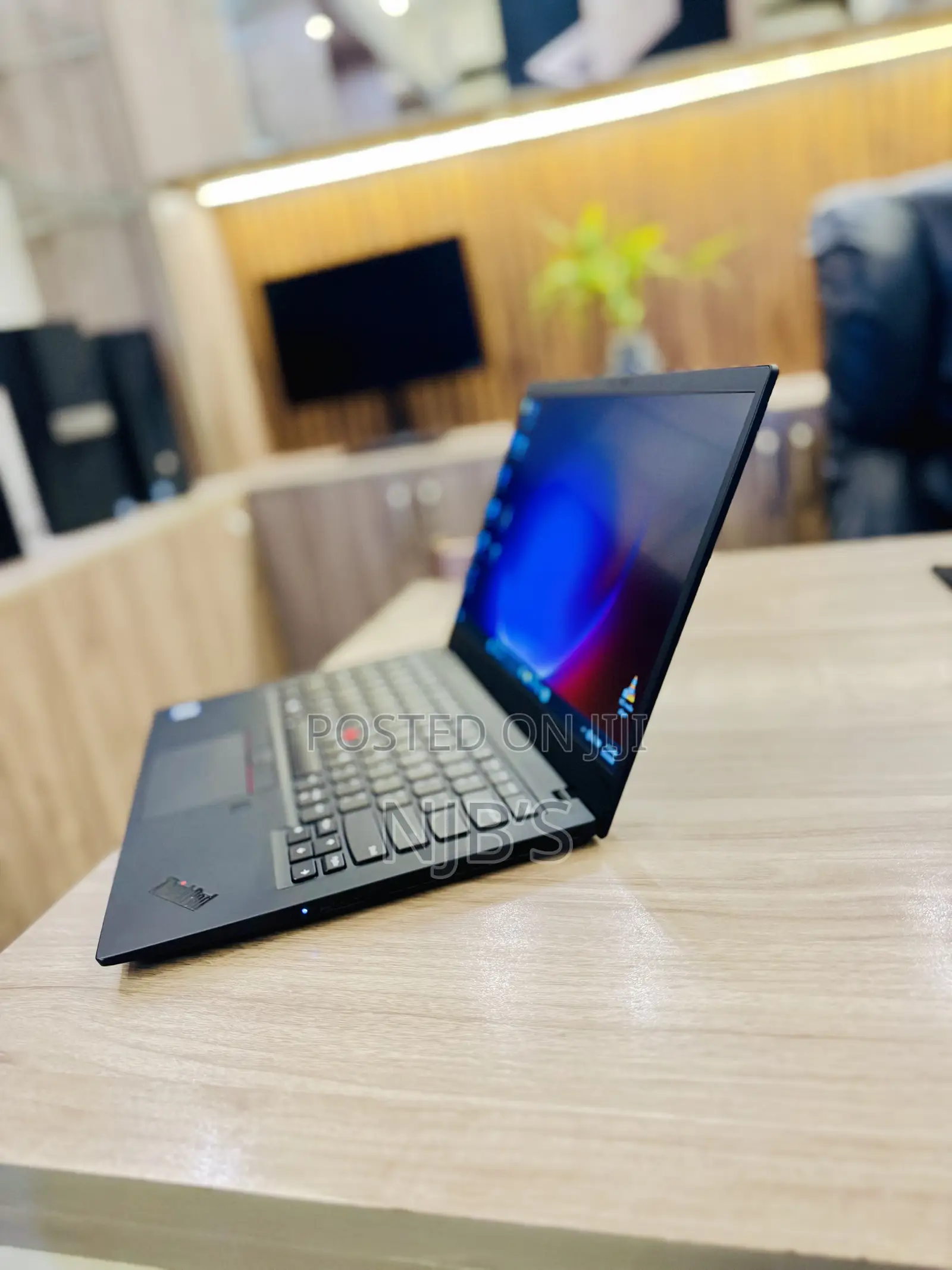 New Laptop Lenovo ThinkPad X1 Carbon 8GB Intel Core i5 SSD 256GB