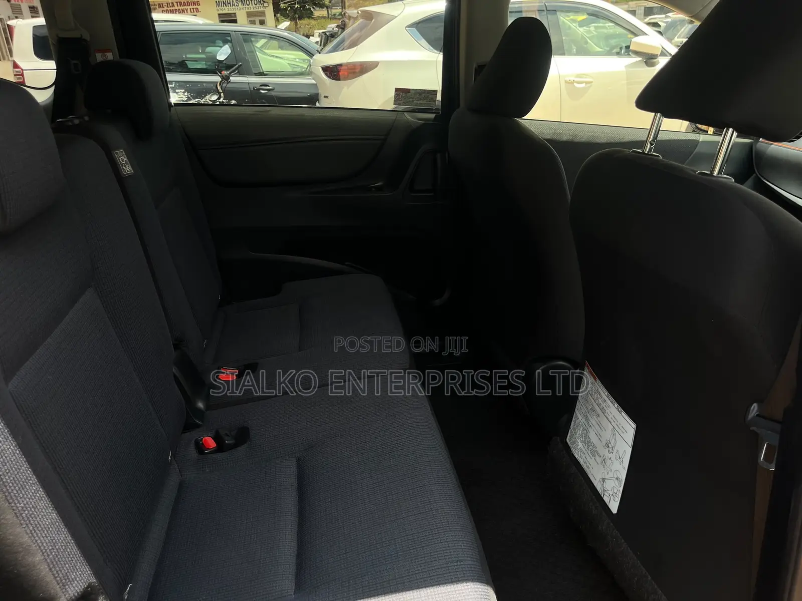 Toyota Sienta 2017 Black