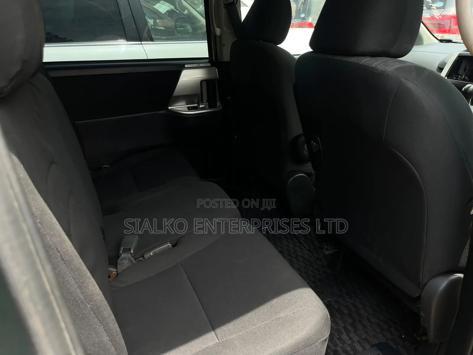 Toyota Noah 2013 White