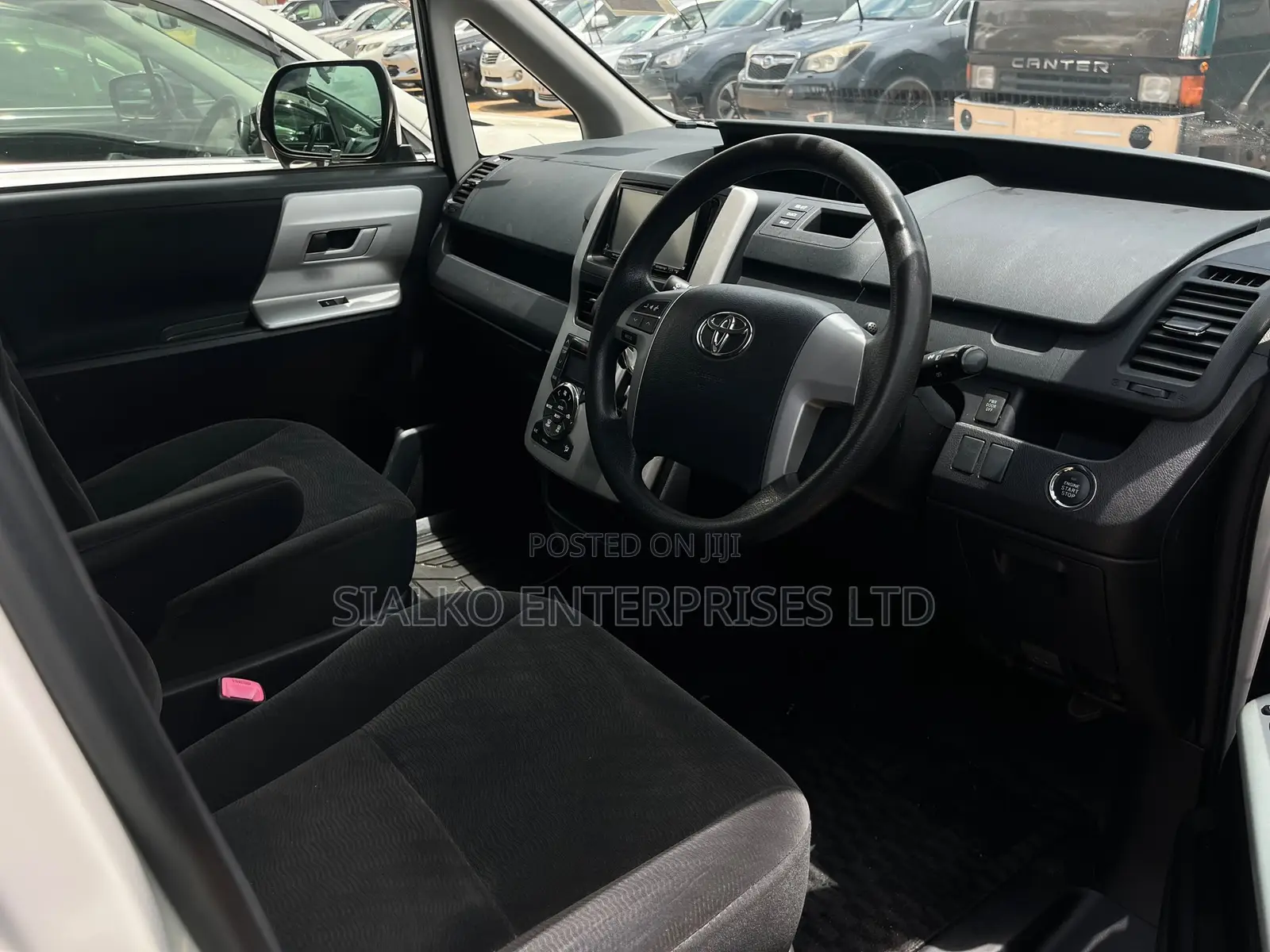 Toyota Noah 2013 White
