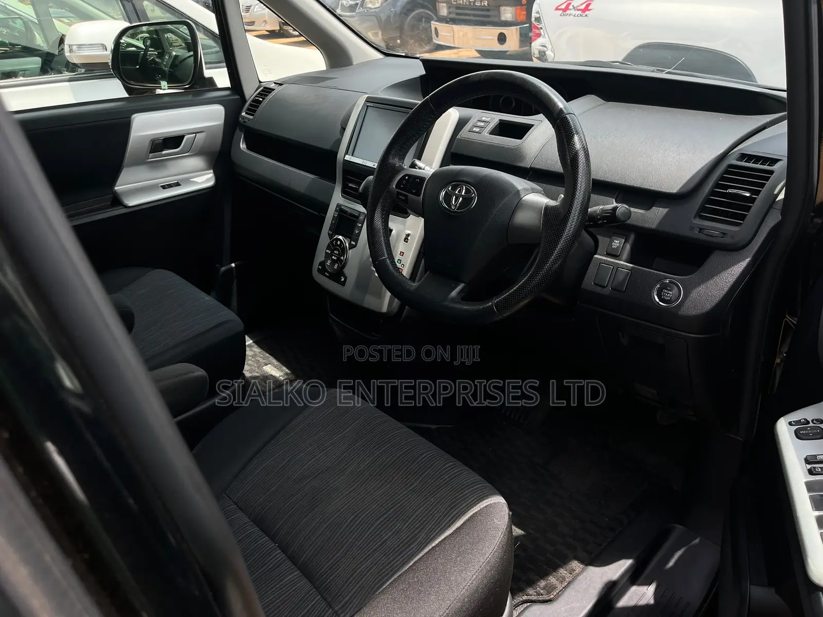 Toyota Noah 2013 Black