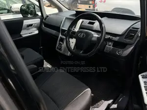 Toyota Noah 2013 Black