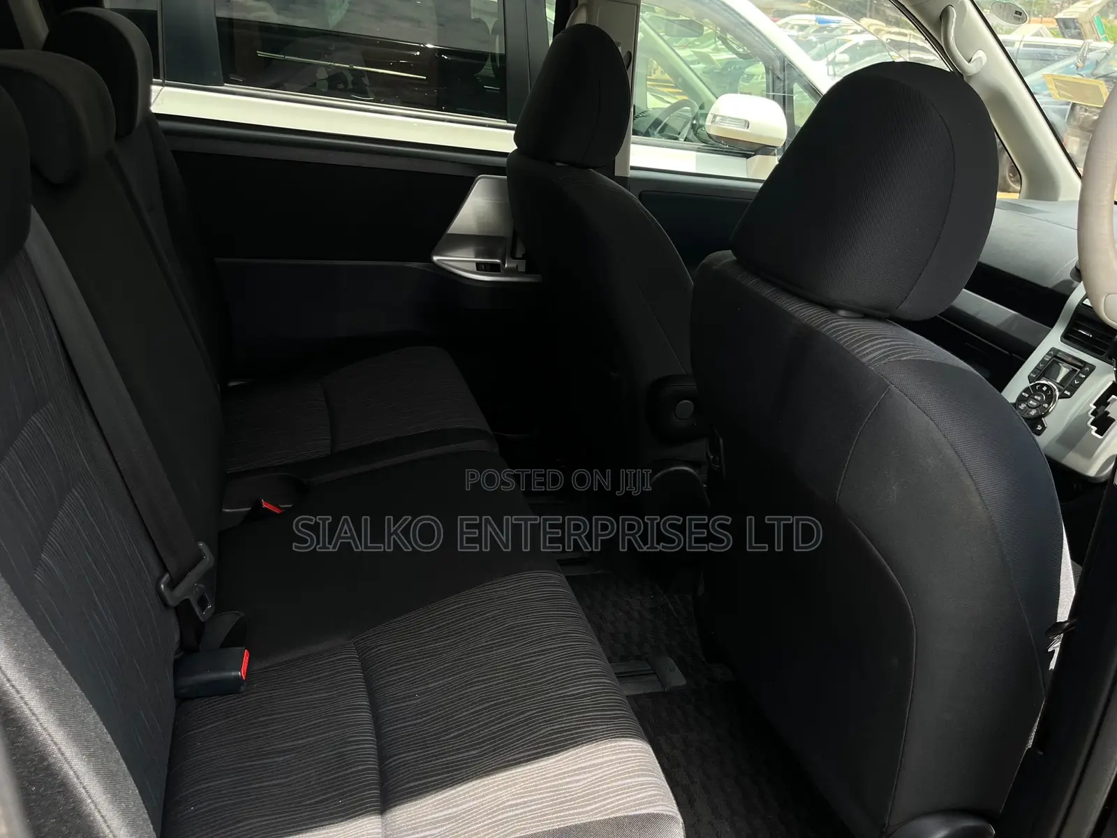 Toyota Noah 2013 Black