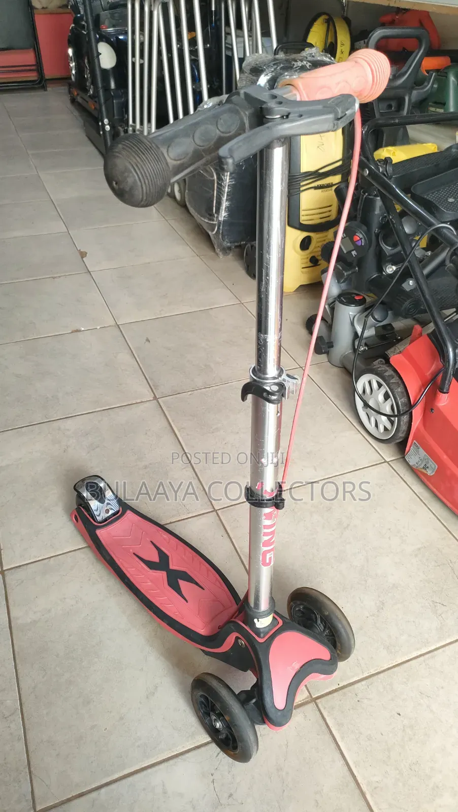 UK Used the Moon Xplora 3-Wheel Children's Kick Scooter.