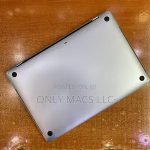 Laptop Apple MacBook Pro 2019 32GB Intel Core i9 SSD 1T