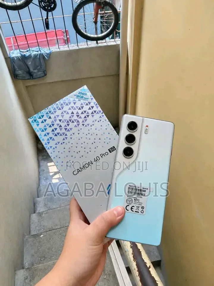 New Tecno Camon 40 Pro 5G 256 GB Blue