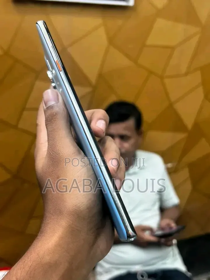 New Tecno Camon 40 Pro 5G 256 GB Blue