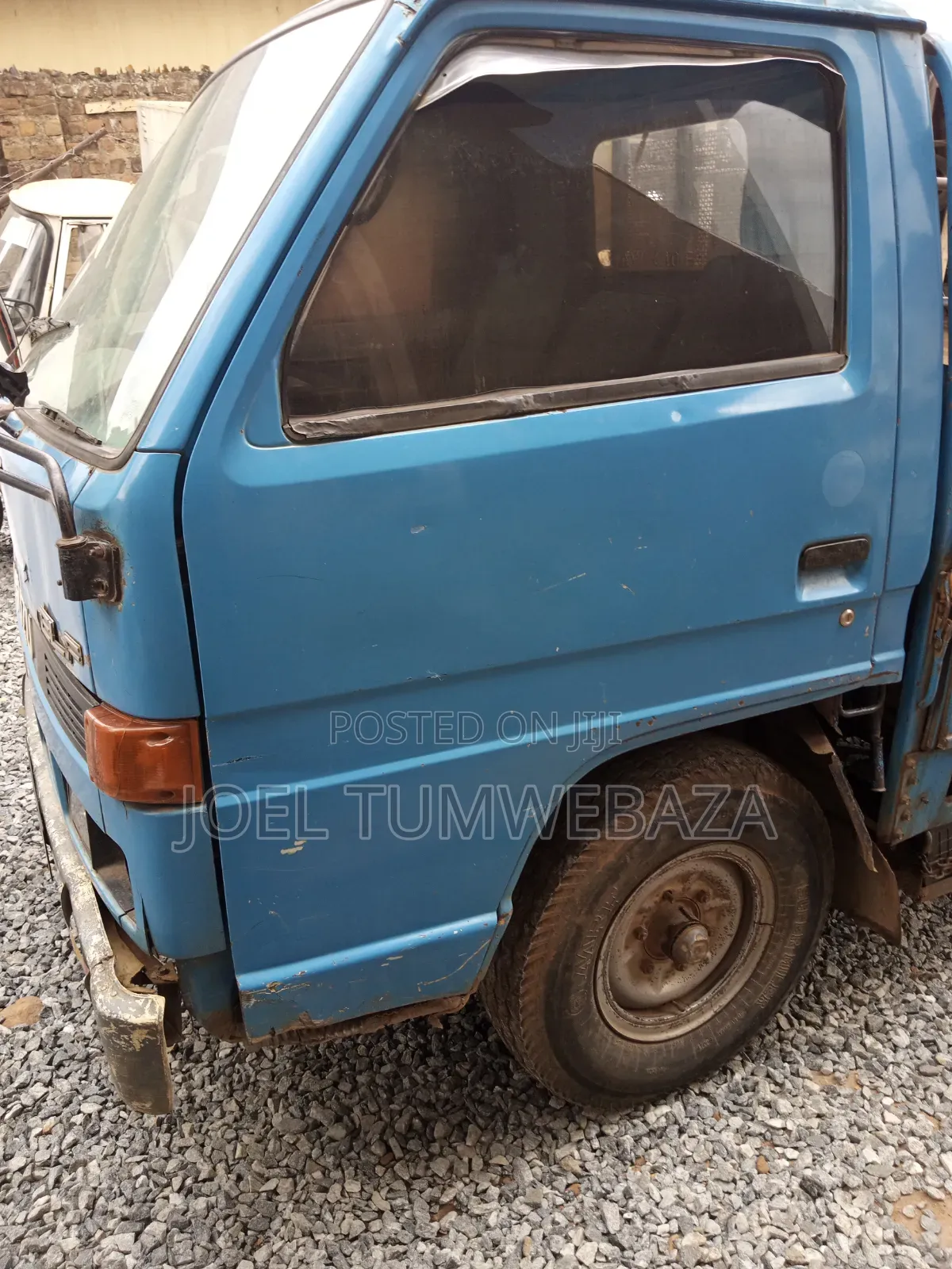 Isuzu Elf 250