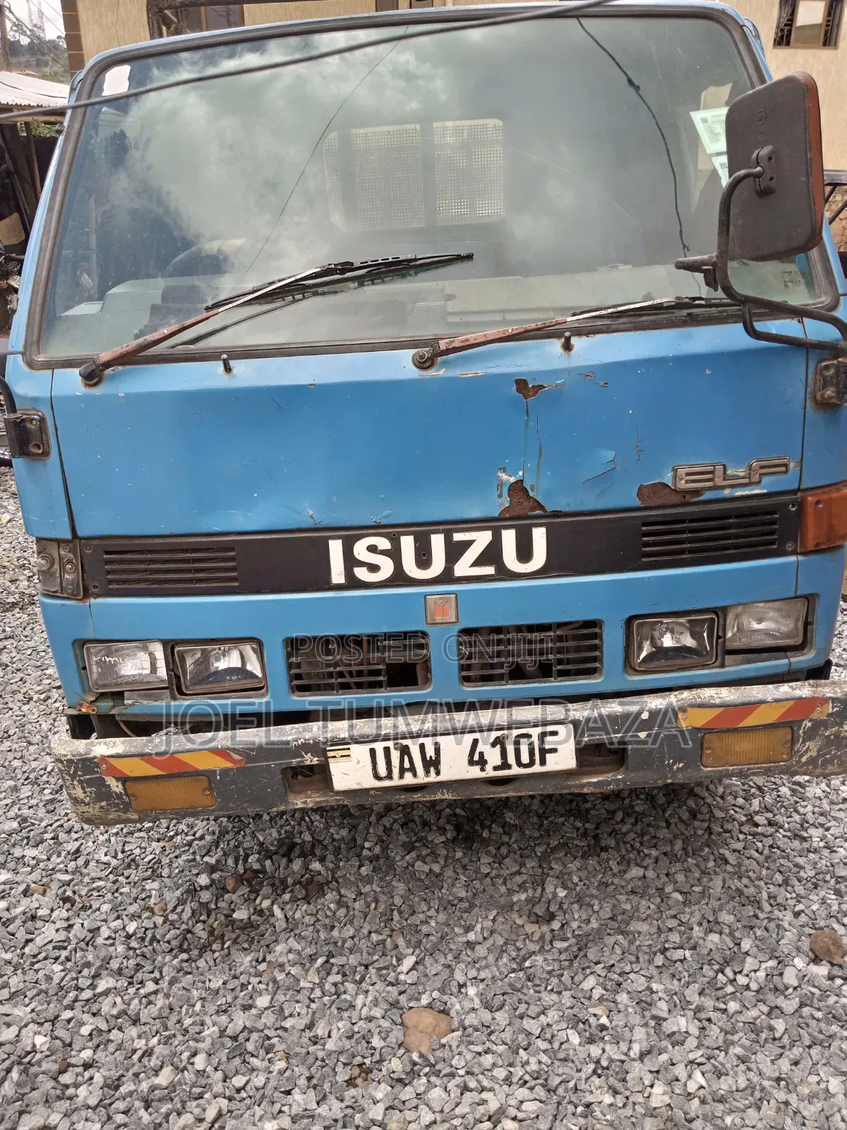 Isuzu Elf 250