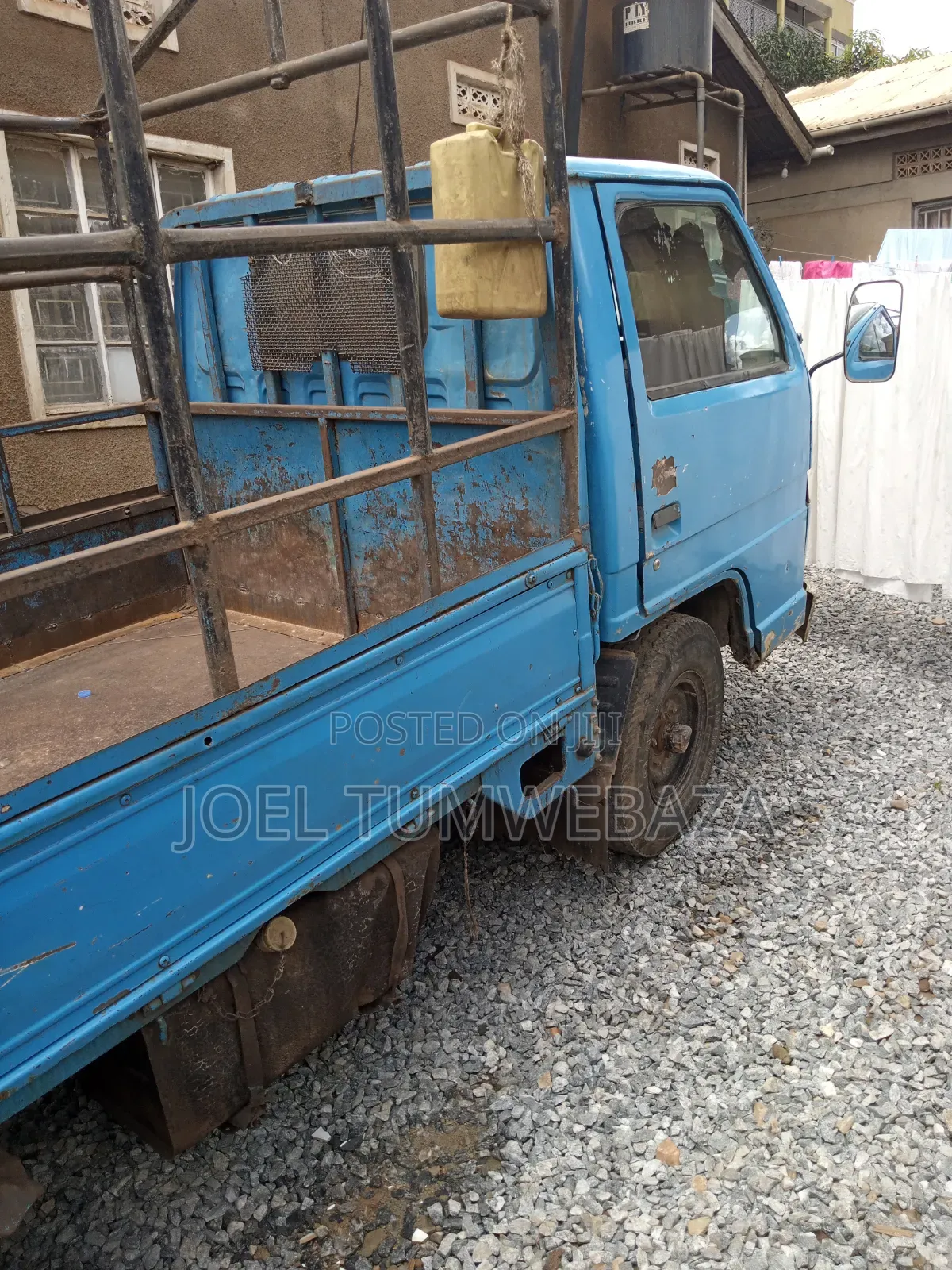 Isuzu Elf 250