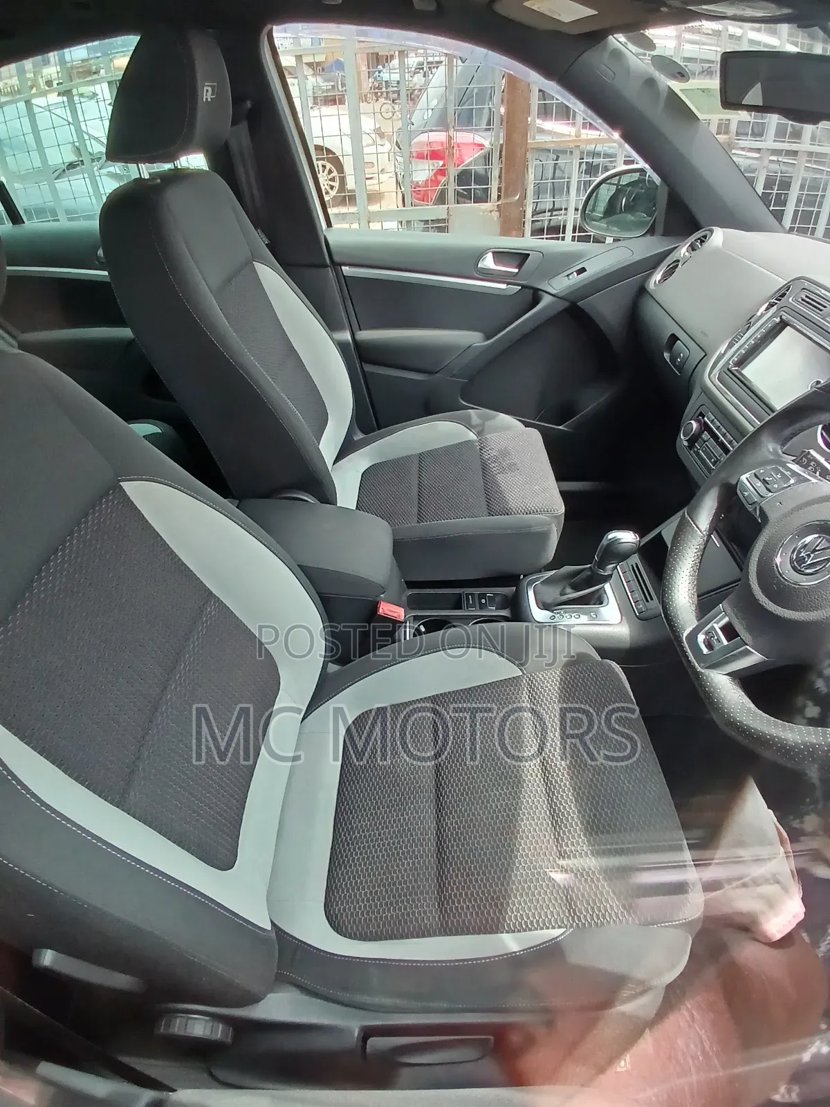 Volkswagen Tiguan S 4Motion 4dr SUV AWD (2.0L 4cyl Turbo 6A) 2015 White