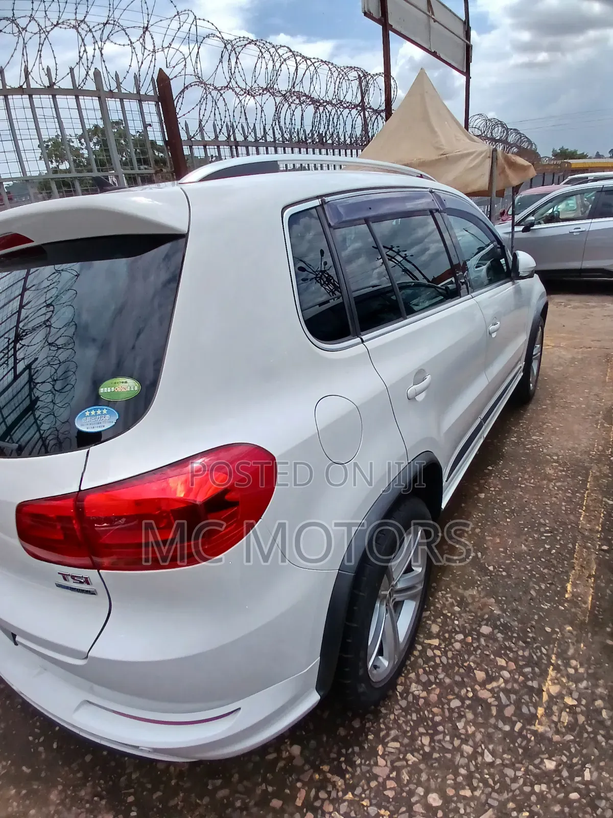 Volkswagen Tiguan S 4Motion 4dr SUV AWD (2.0L 4cyl Turbo 6A) 2015 White