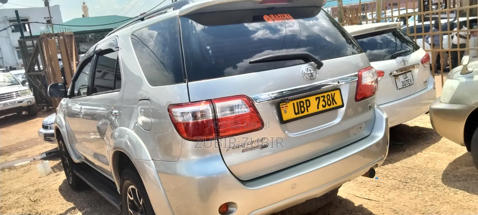 Toyota Fortuner 2010 Silver