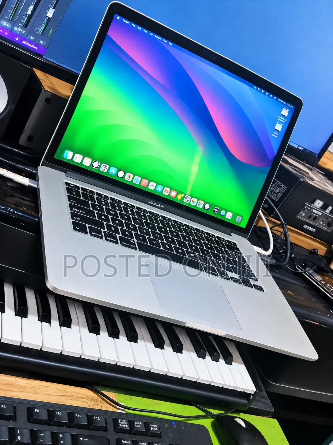 Laptop Apple MacBook Pro 16GB Intel Core i7 SSD 1T
