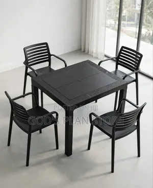 Courtyard Outdoor Indoor Plastic Table and Chairs