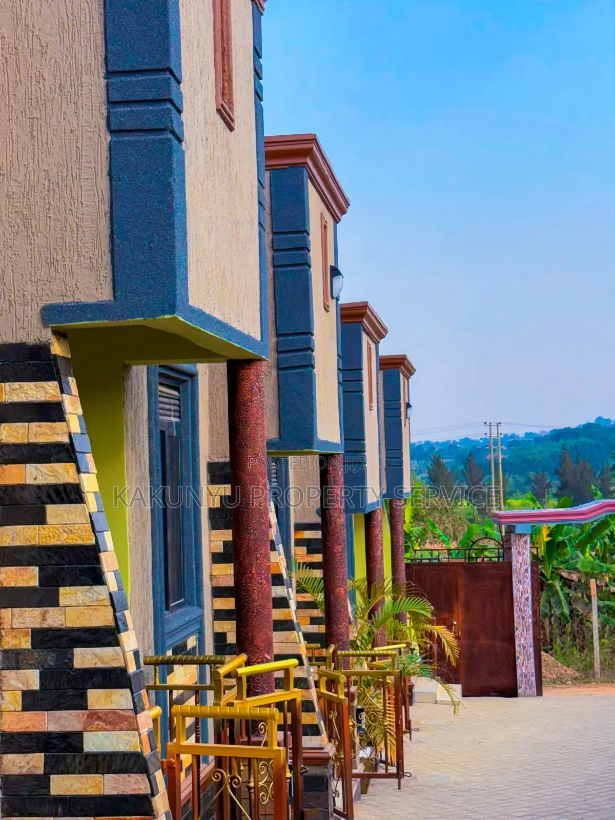 Furnished Studio Apartment in Nkoowe, Wakiso / Wakiso for sale
