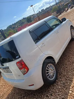Toyota Corolla Rumion Hatchback 1.8 FWD 2011 White