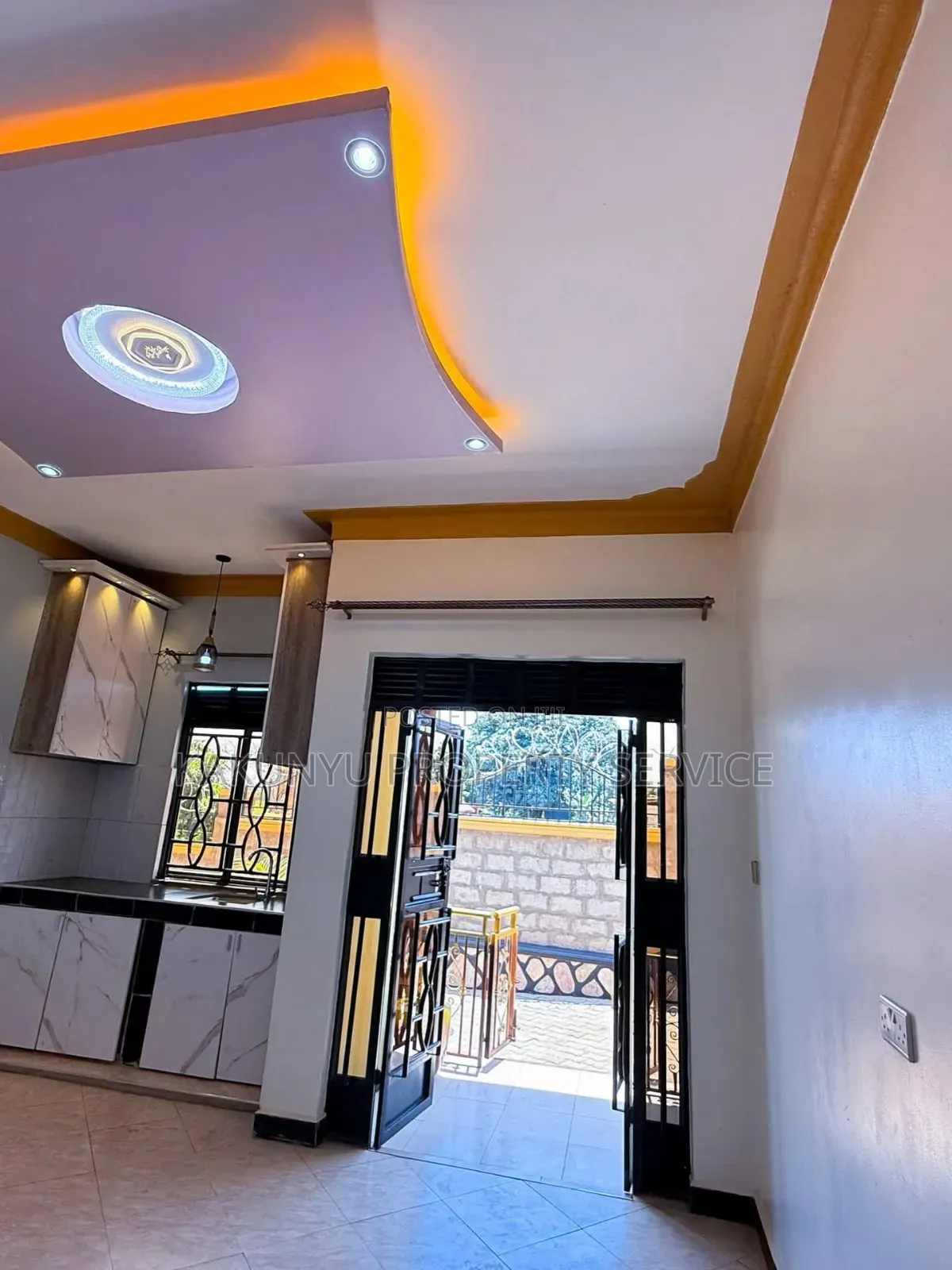 Furnished Studio Apartment in Nkoowe, Wakiso / Wakiso for sale
