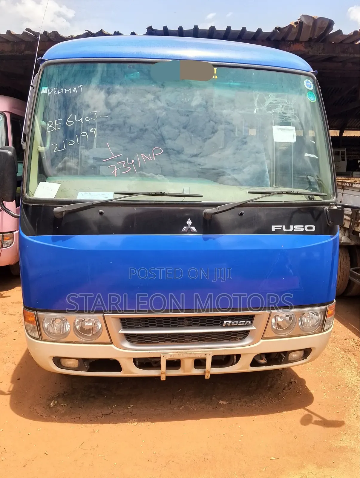 Mitsubishi Fuso Rosa 2016 Blue