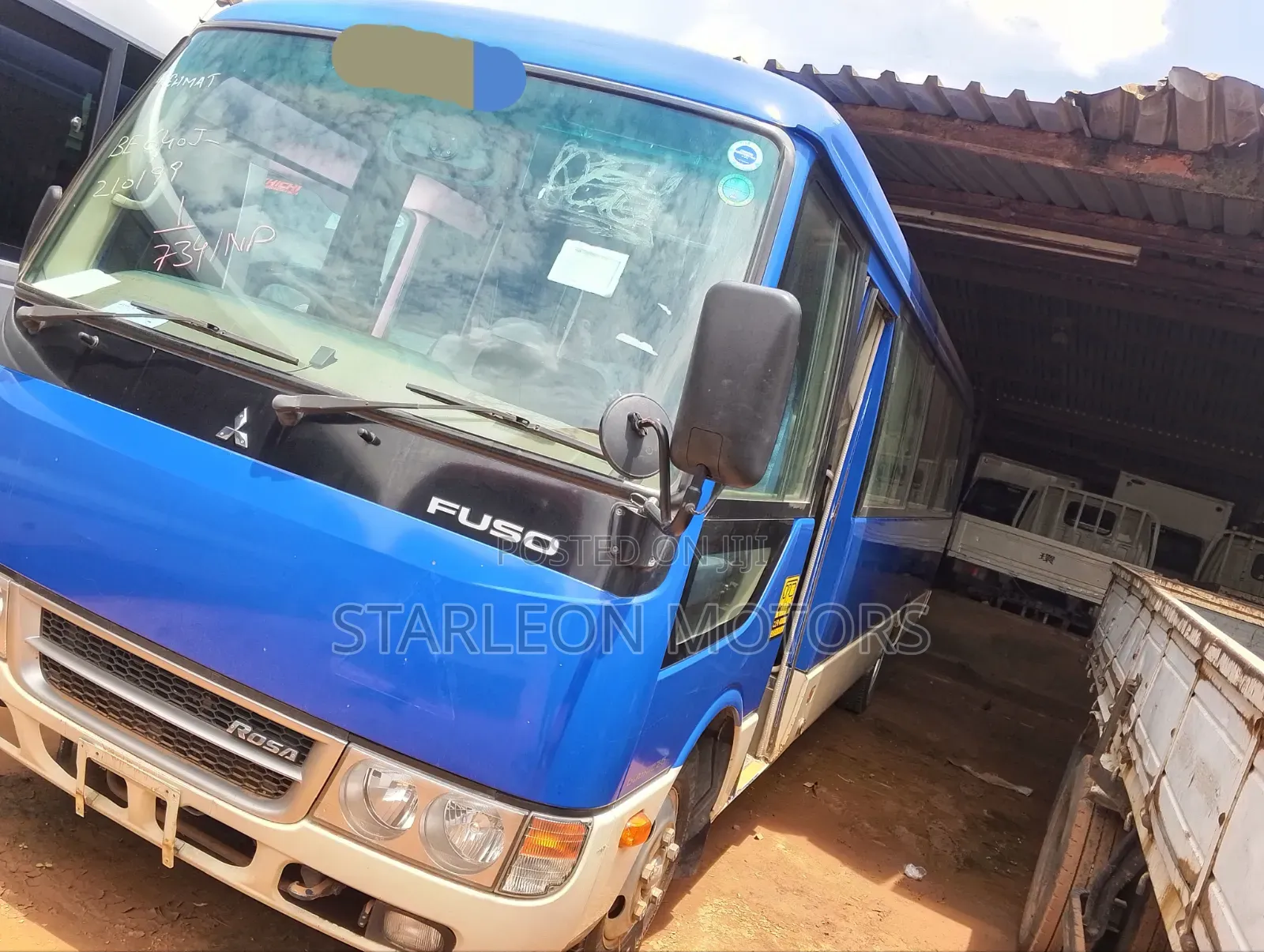 Mitsubishi Fuso Rosa 2016 Blue