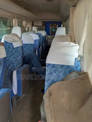 Mitsubishi Fuso Rosa 2016 Blue