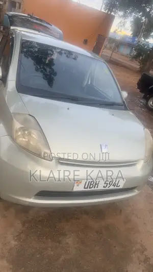 Toyota Passo 2006 Green