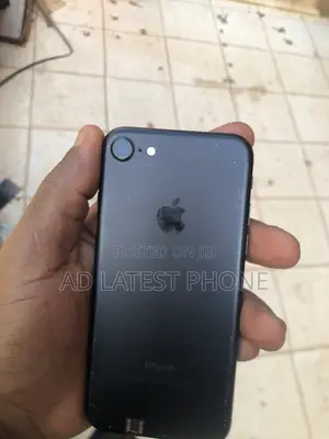 Apple iPhone 7 32 GB Black