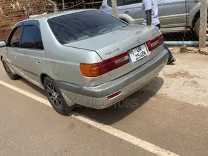 Toyota Corona Premio 2000 Silver