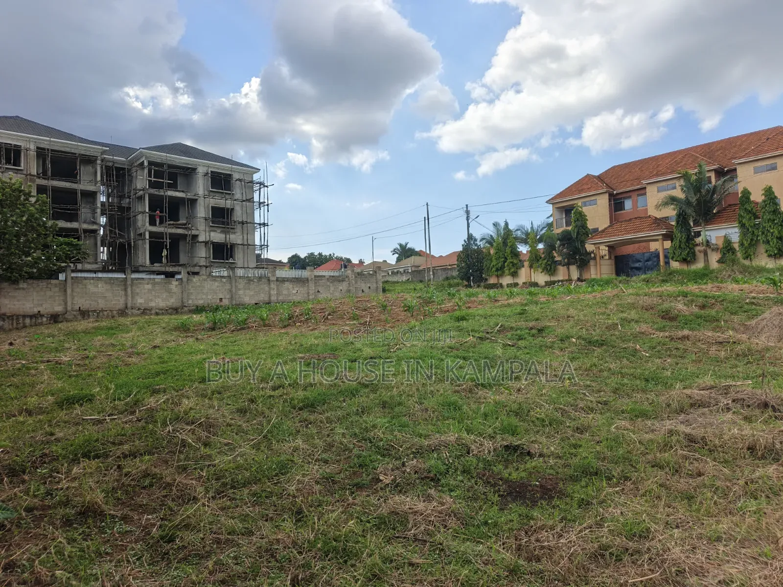 Namugongo Opposite Matyrs Shrine 100×100feet Titled Land Onsale 140m