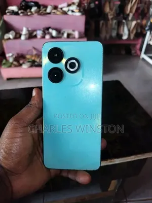 Infinix Smart 8 64 GB White