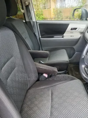 Toyota Noah 2008 Silver